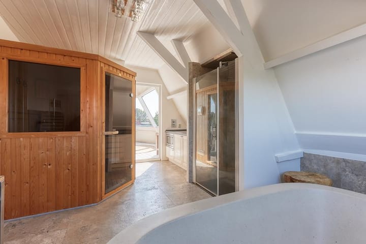 Foto 31 van Koningin Emmakade 157