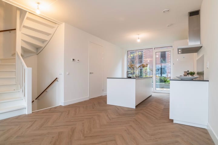 Foto 6 van Maashaven N.z. 41