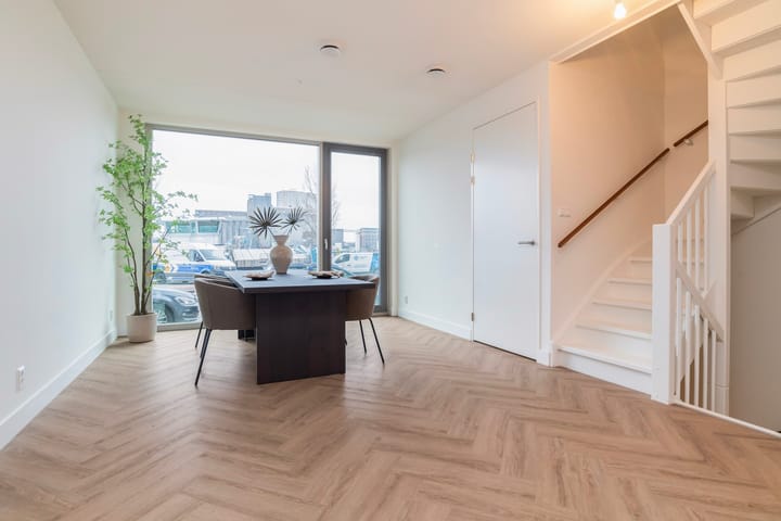 Foto 9 van Maashaven N.z. 41