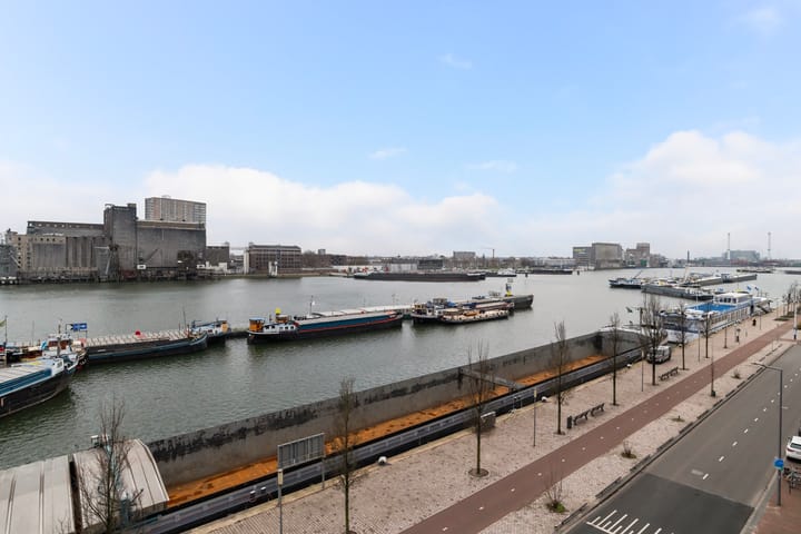 Foto 36 van Maashaven N.z. 41