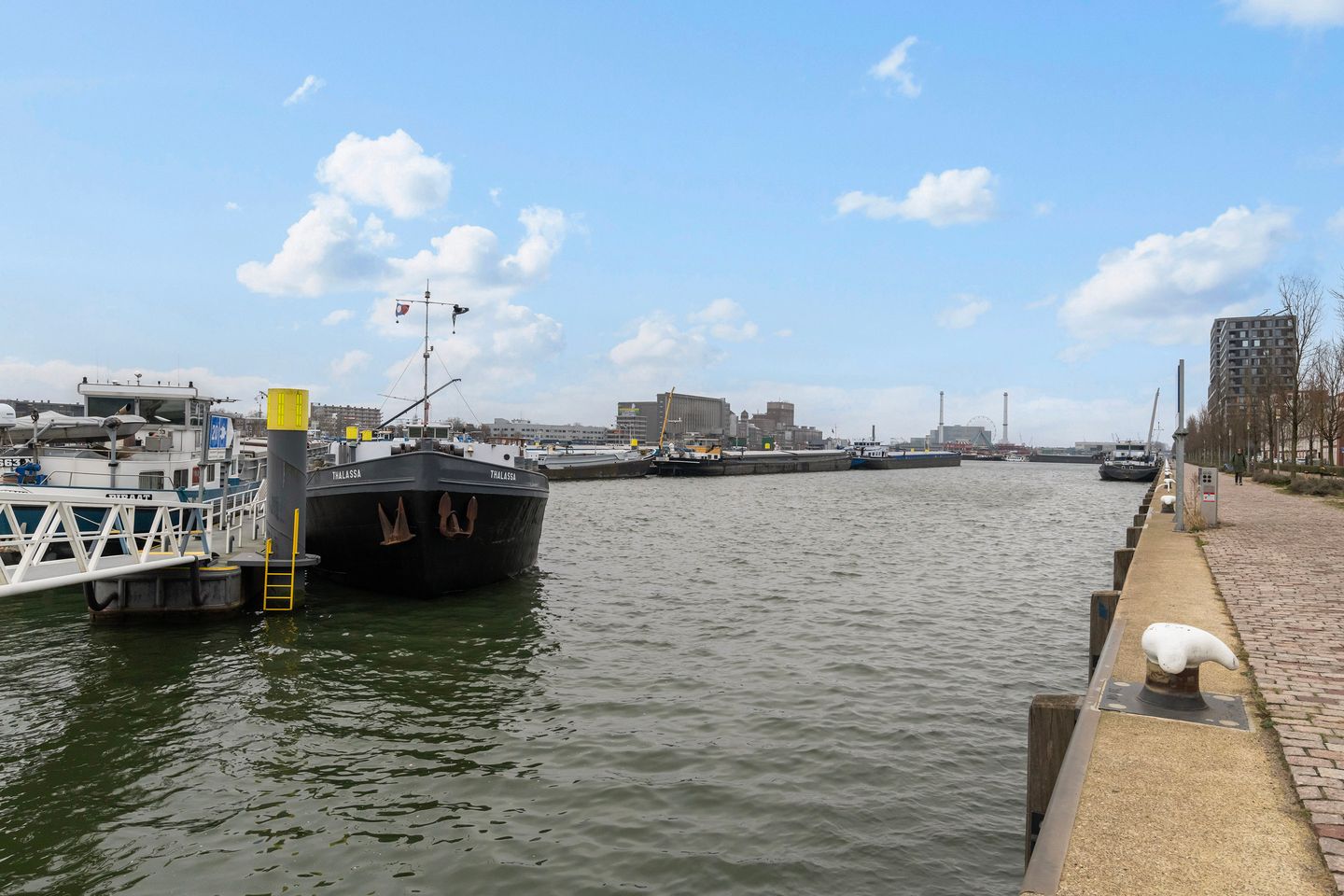 Foto 44 van Maashaven N.z. 41