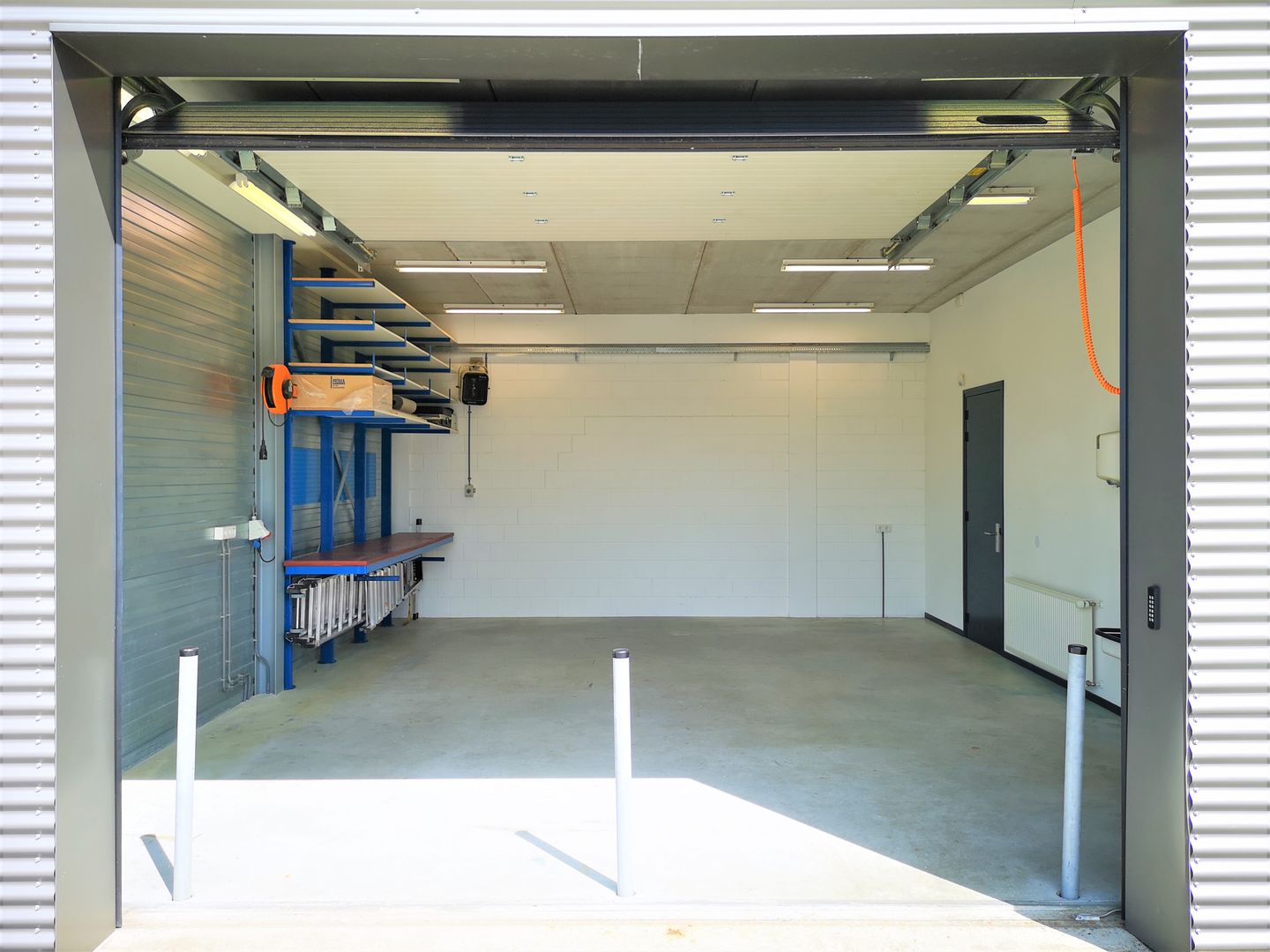 View photo 2 of Kapitein Hatterasstraat 1-03