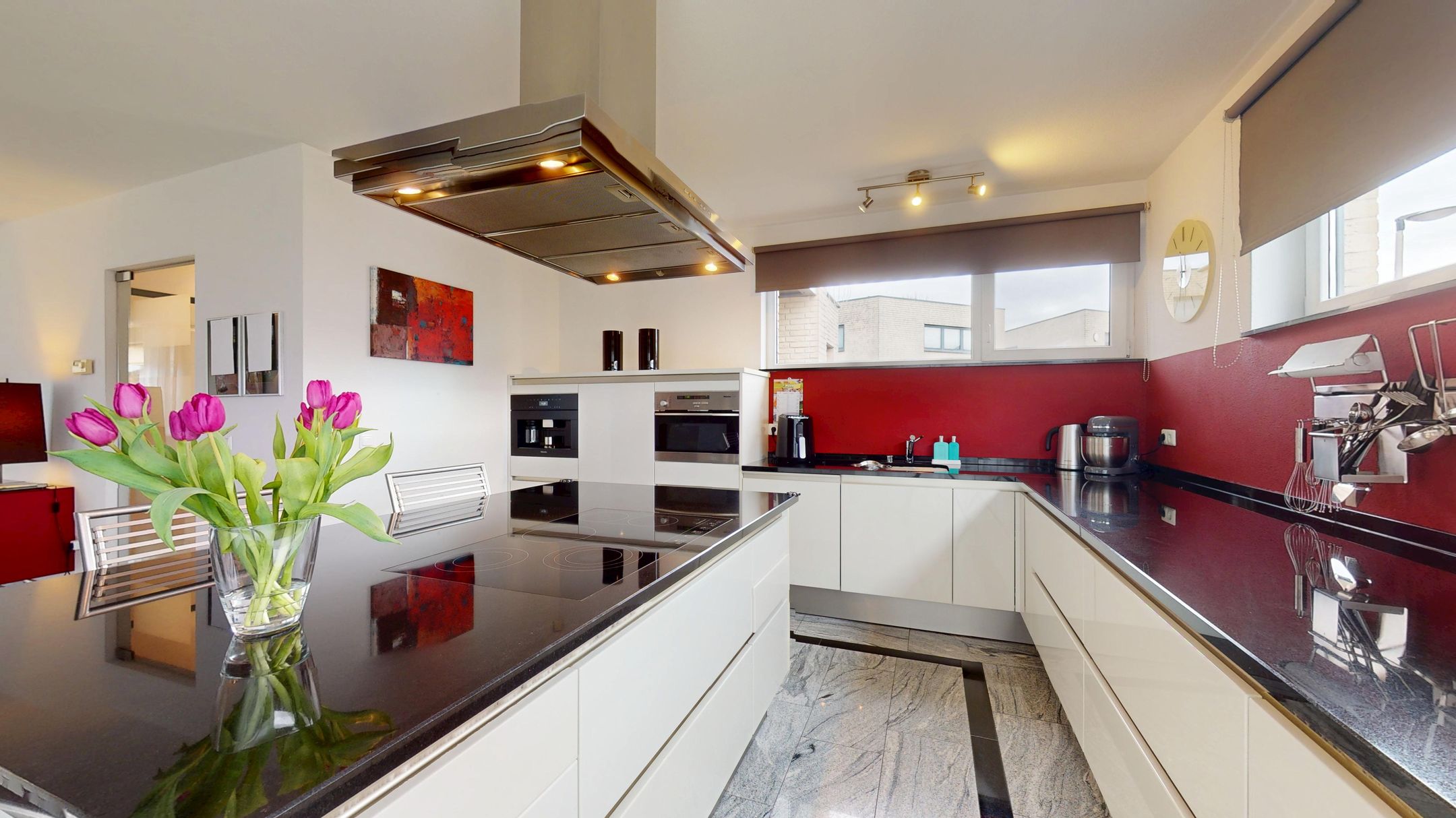 Photo 3 of Hazelaar 6