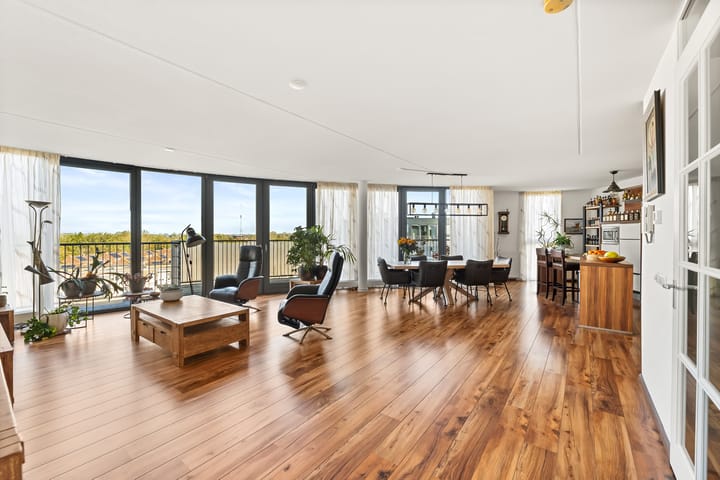 Foto 9 van Antoni Gaudipark 62