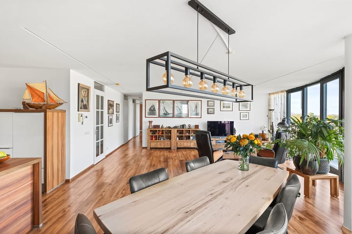 Foto 16 van Antoni Gaudipark 62