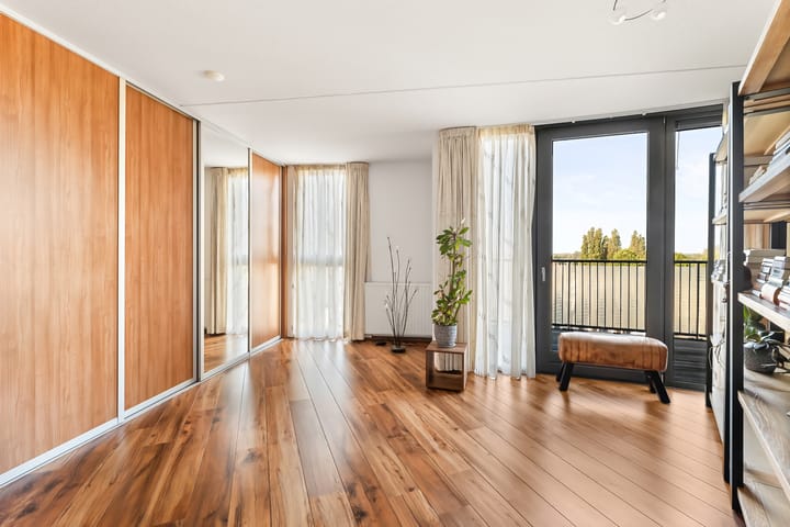 Foto 29 van Antoni Gaudipark 62