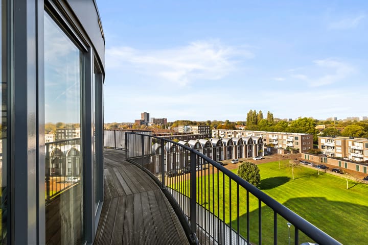 Foto 33 van Antoni Gaudipark 62