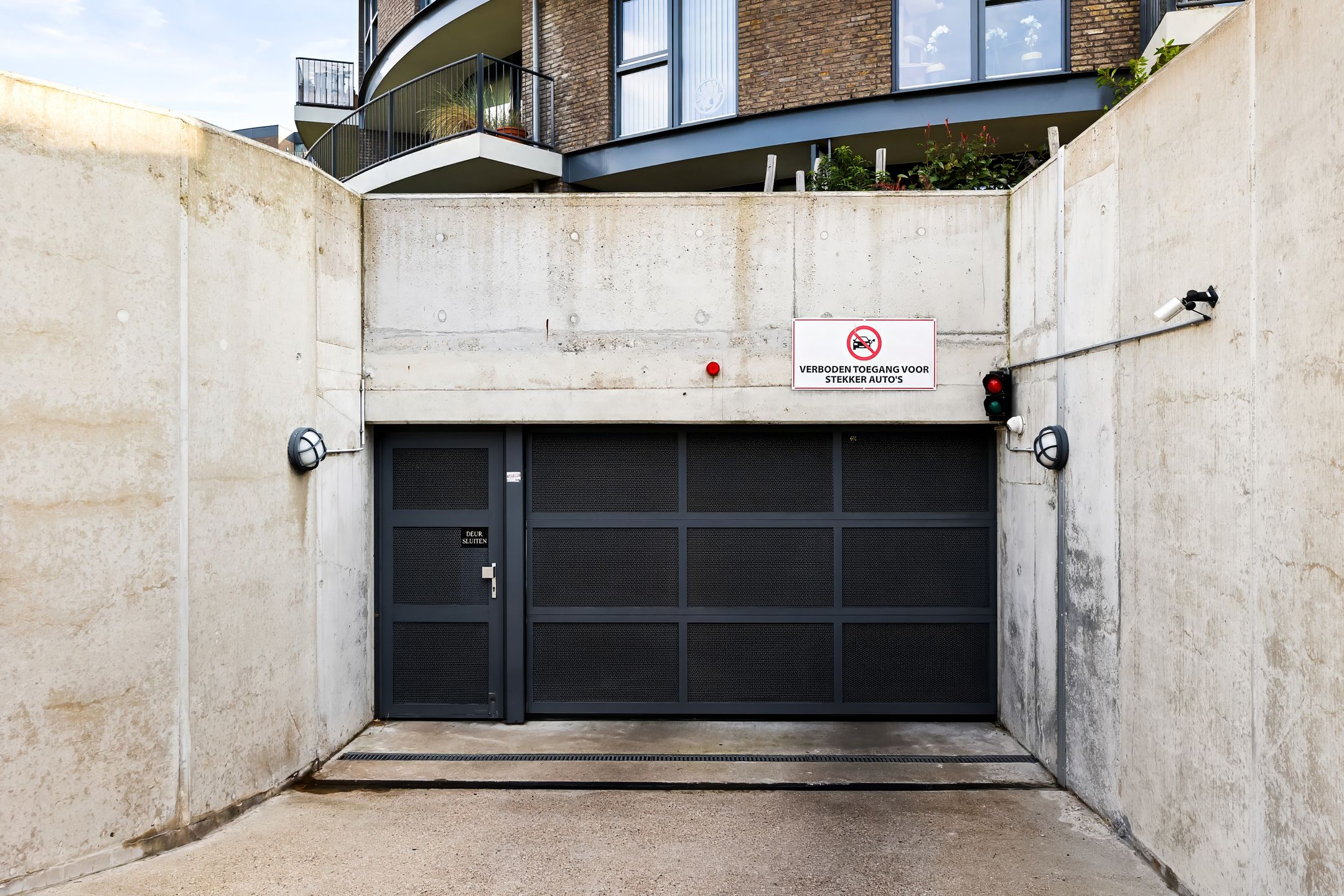 Photo 36 of Antoni Gaudipark 62