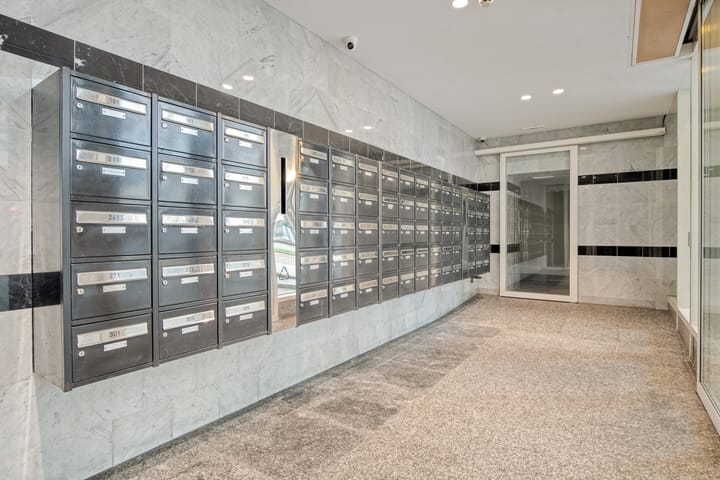 Foto 2 van Weena 247