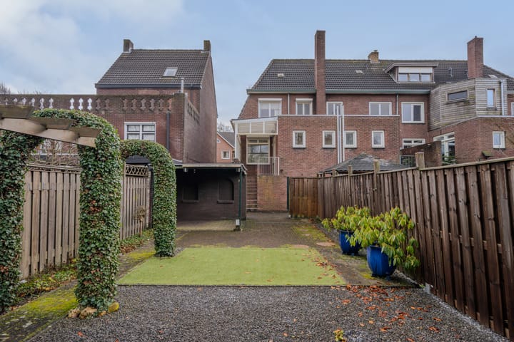 Foto 33 van Maasstraat 26