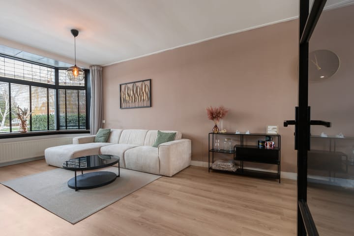 Foto 6 van Van Baerlestraat 62