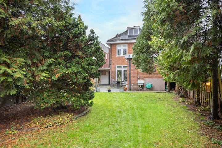 Photo 3 of Oldenzaalsestraat 346