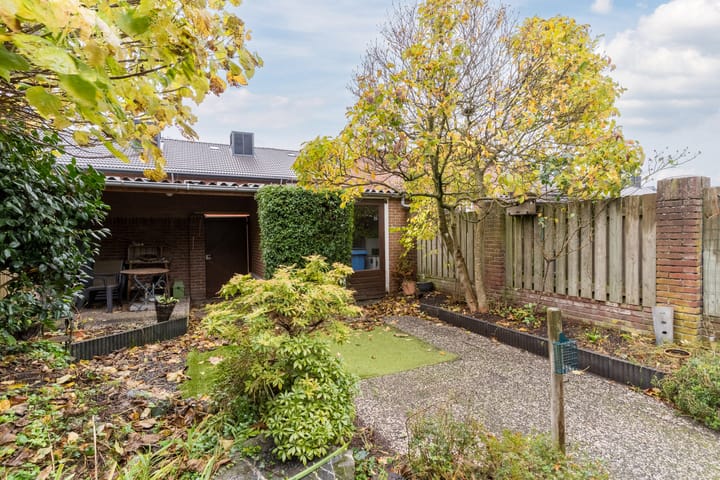 Foto 38 van Provisorstraat 24