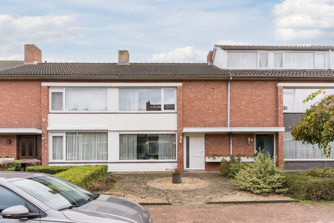 Photo 41 of Provisorstraat 24