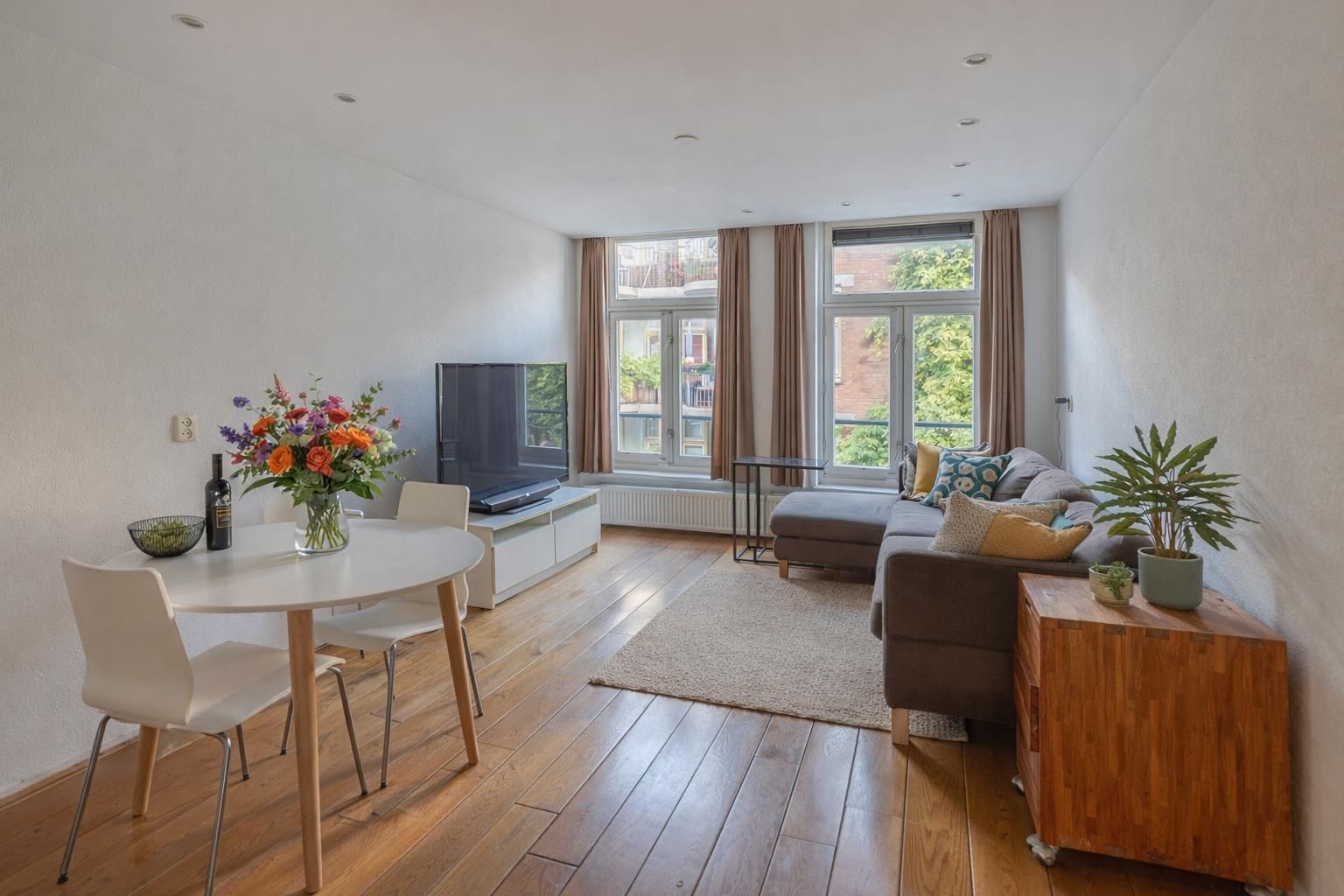 Buying a house in The Netherlands., Laurierstraat 65-D