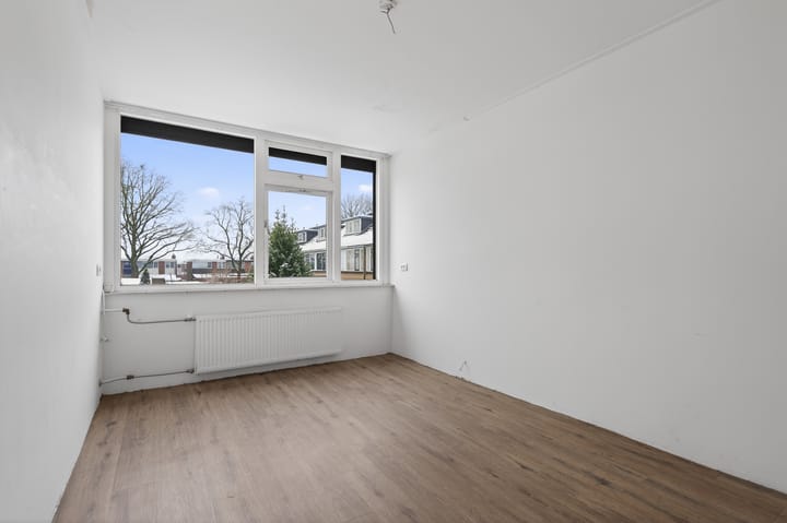 Foto 12 van Van Anrooijstraat 55