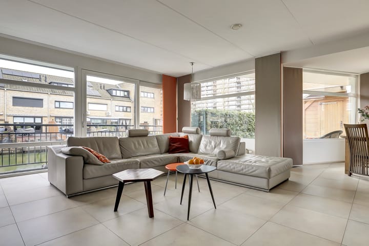 Foto 5 van Zwanebloem 4