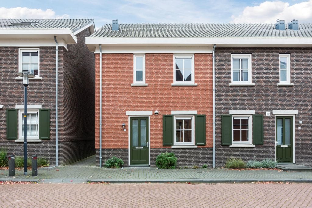 Buying a house in The Netherlands., Begoniastraat 33