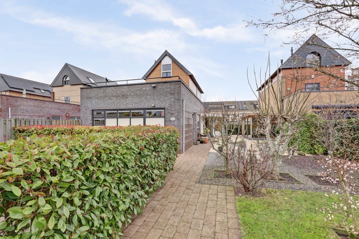 Foto 16 van Zwanebloem 4