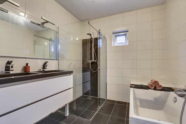 Foto 35 van Zwanebloem 4