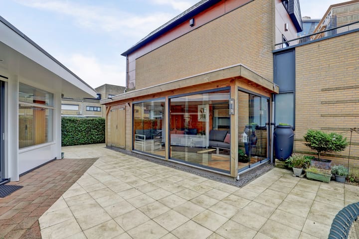 Foto 26 van Zwanebloem 4