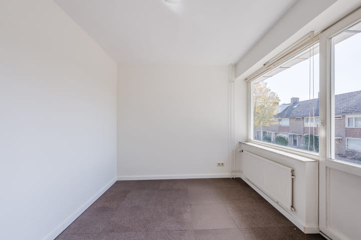 Photo 21 of Johannes Heerstraat 13