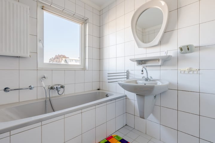 Photo 24 of Johannes Heerstraat 13