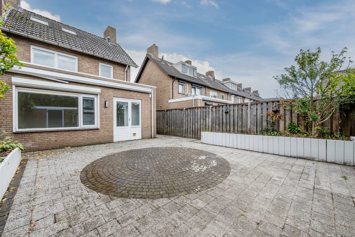 Photo 33 of Johannes Heerstraat 13