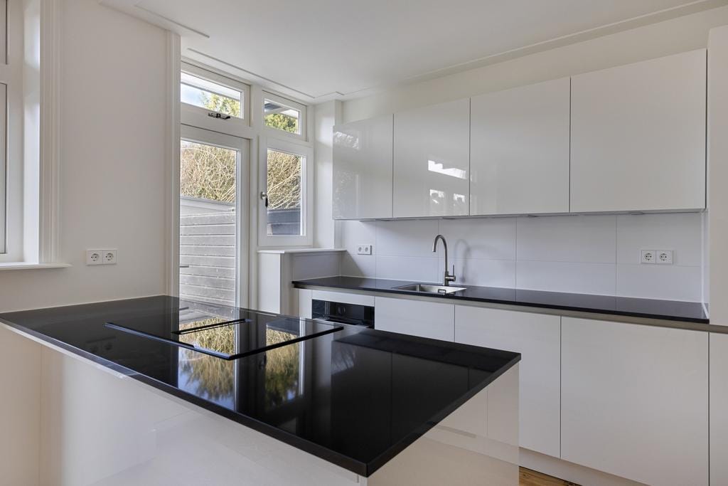 Photo 13 of Kamerlingh Onnesstraat 42