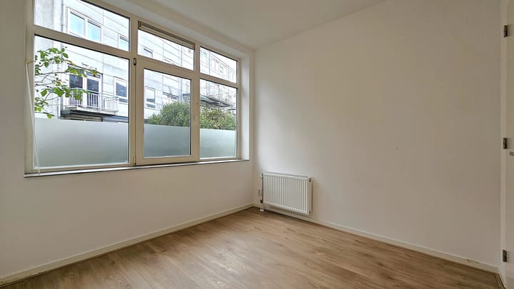 Foto 8 van Moerkerkestraat 82-A