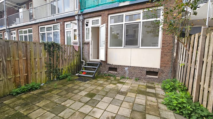 Foto 11 van Moerkerkestraat 82-A