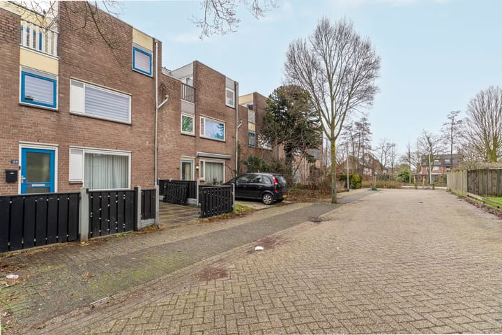 Foto 27 van de Voorstenkamp 1384