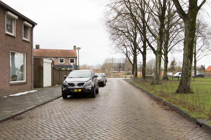 Foto 9 van Prins Bernhardplein 2