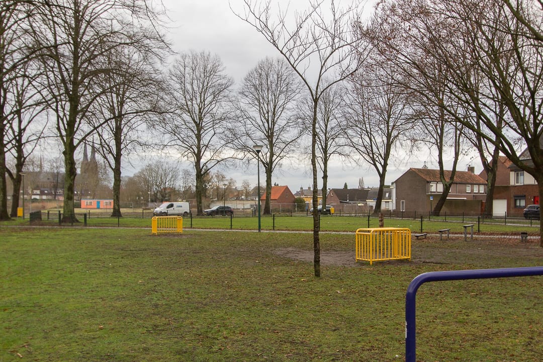 Foto 8 van Prins Bernhardplein 2