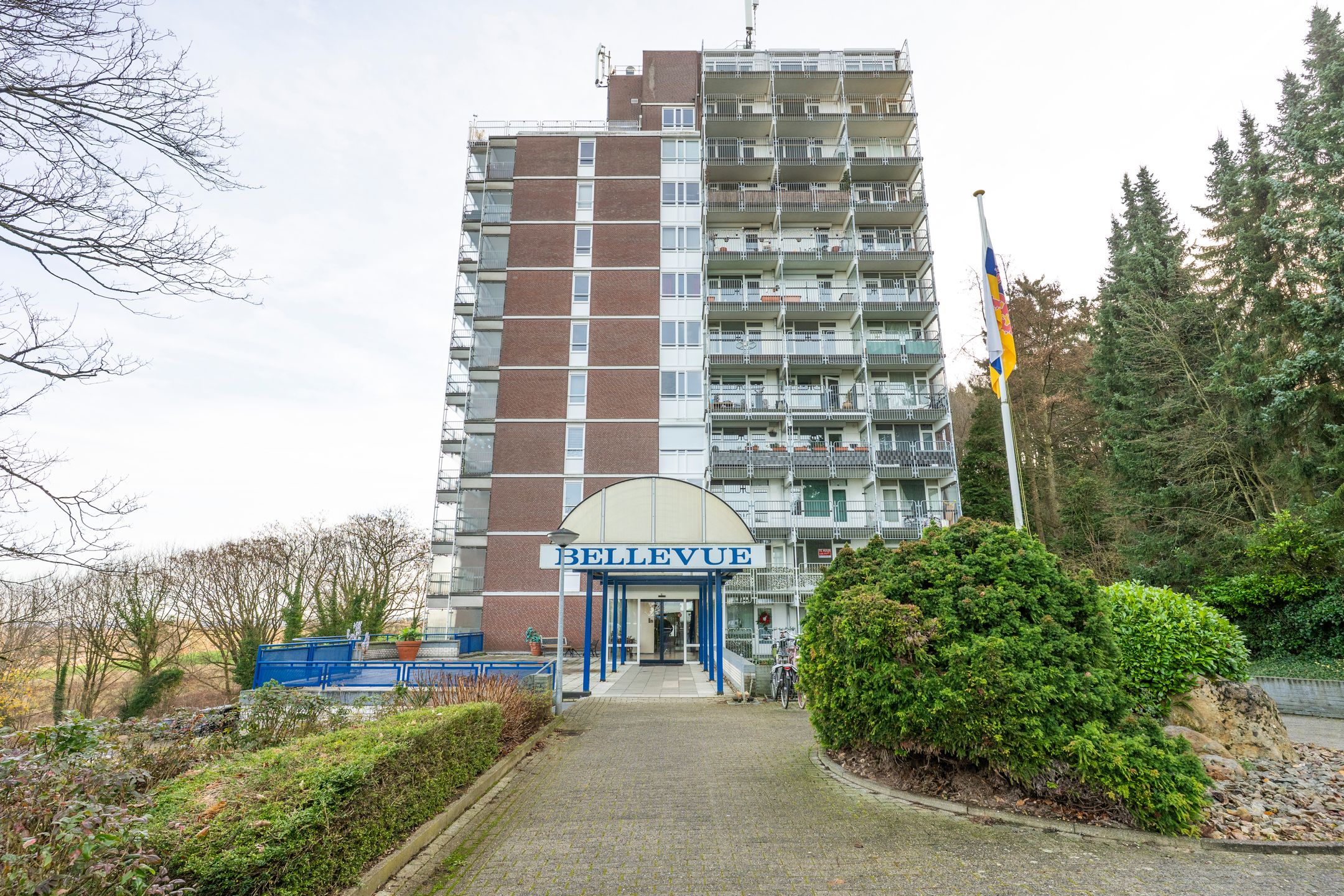 Buying a house in The Netherlands., Viergrenzenweg 166