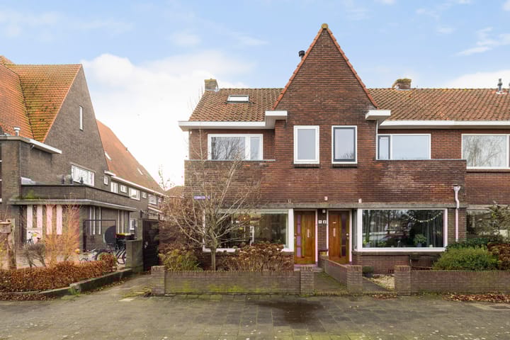 Emmastraat 1