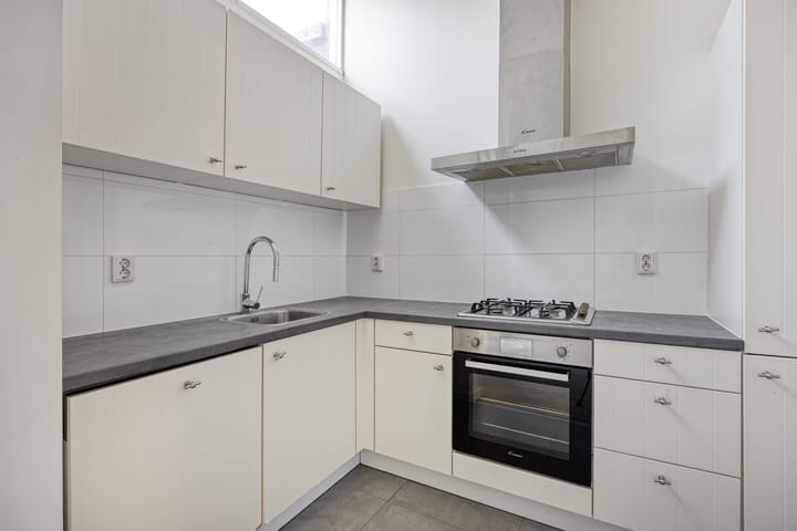 Foto 3 van Buitenruststraat 6