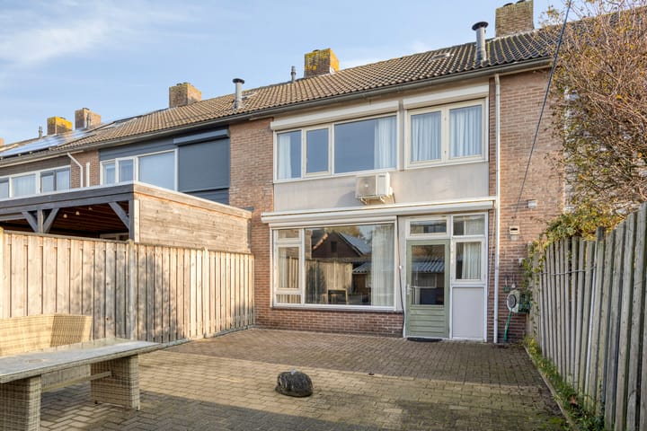 Foto 2 van Petuniastraat 30