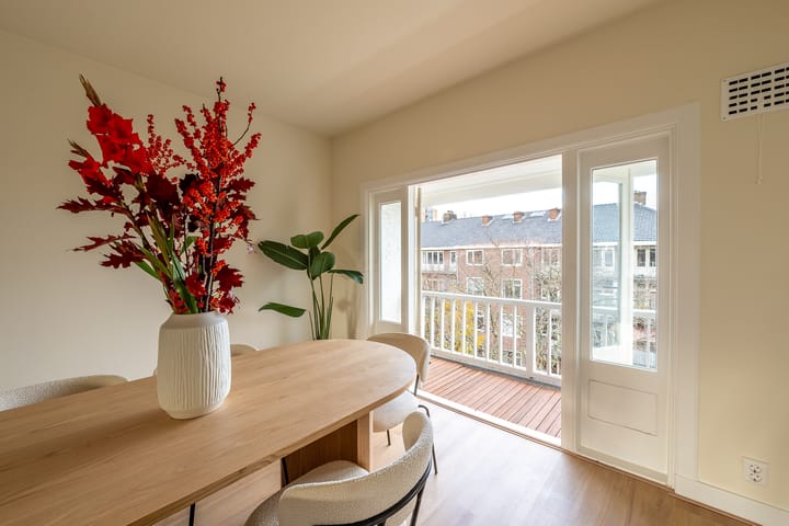 Foto 8 van Lekstraat 82-4B