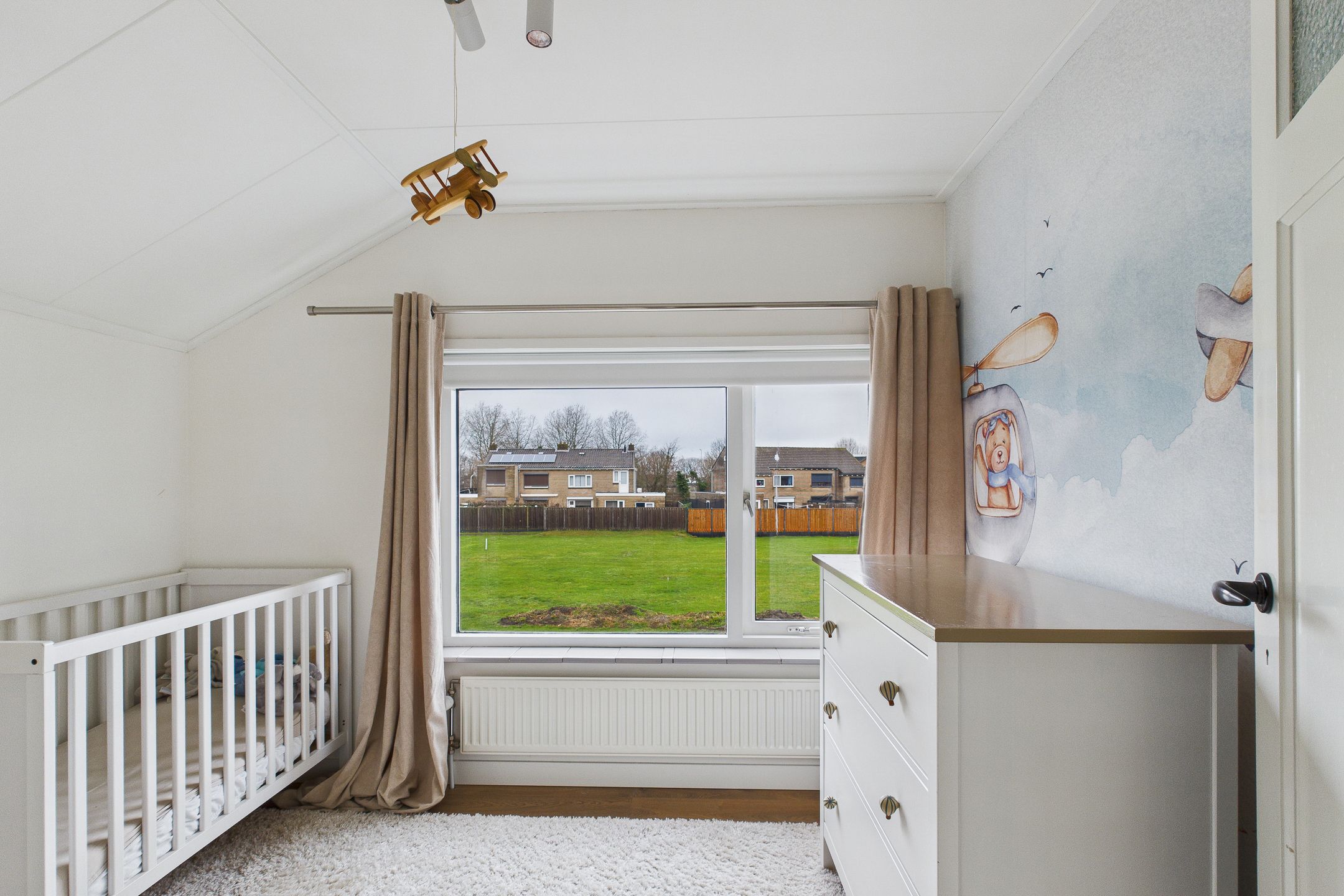 Photo 36 of Beatrixstraat 4