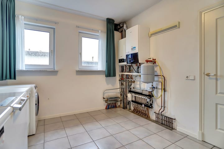 Foto 19 van Helenaveenseweg 69