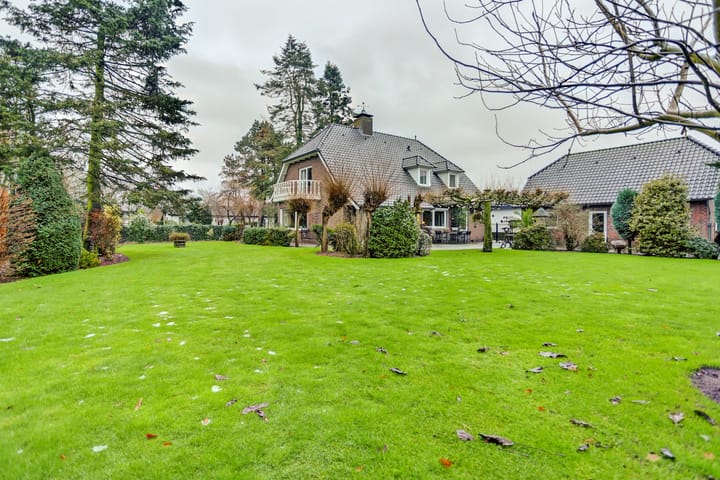 Foto 56 van Helenaveenseweg 69