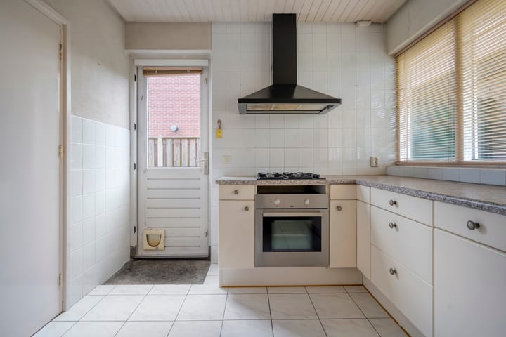 Foto 11 van Helmichstraat 2