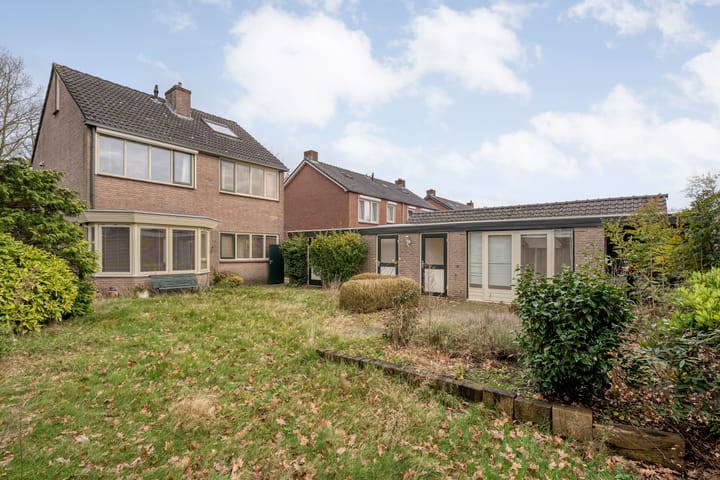 Foto 25 van Helmichstraat 2