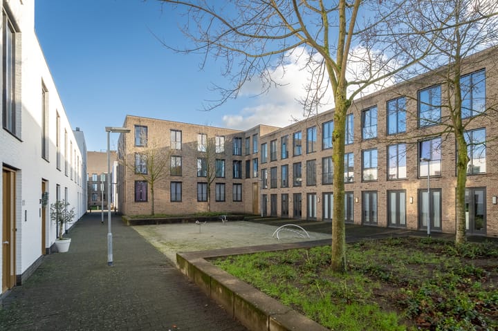 Foto 43 van Ampèrestraat 114