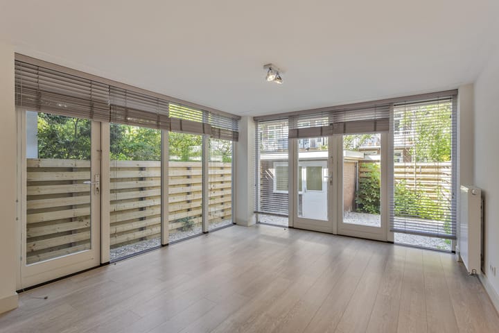 Foto 2 van Kinderdijkstraat 10-H