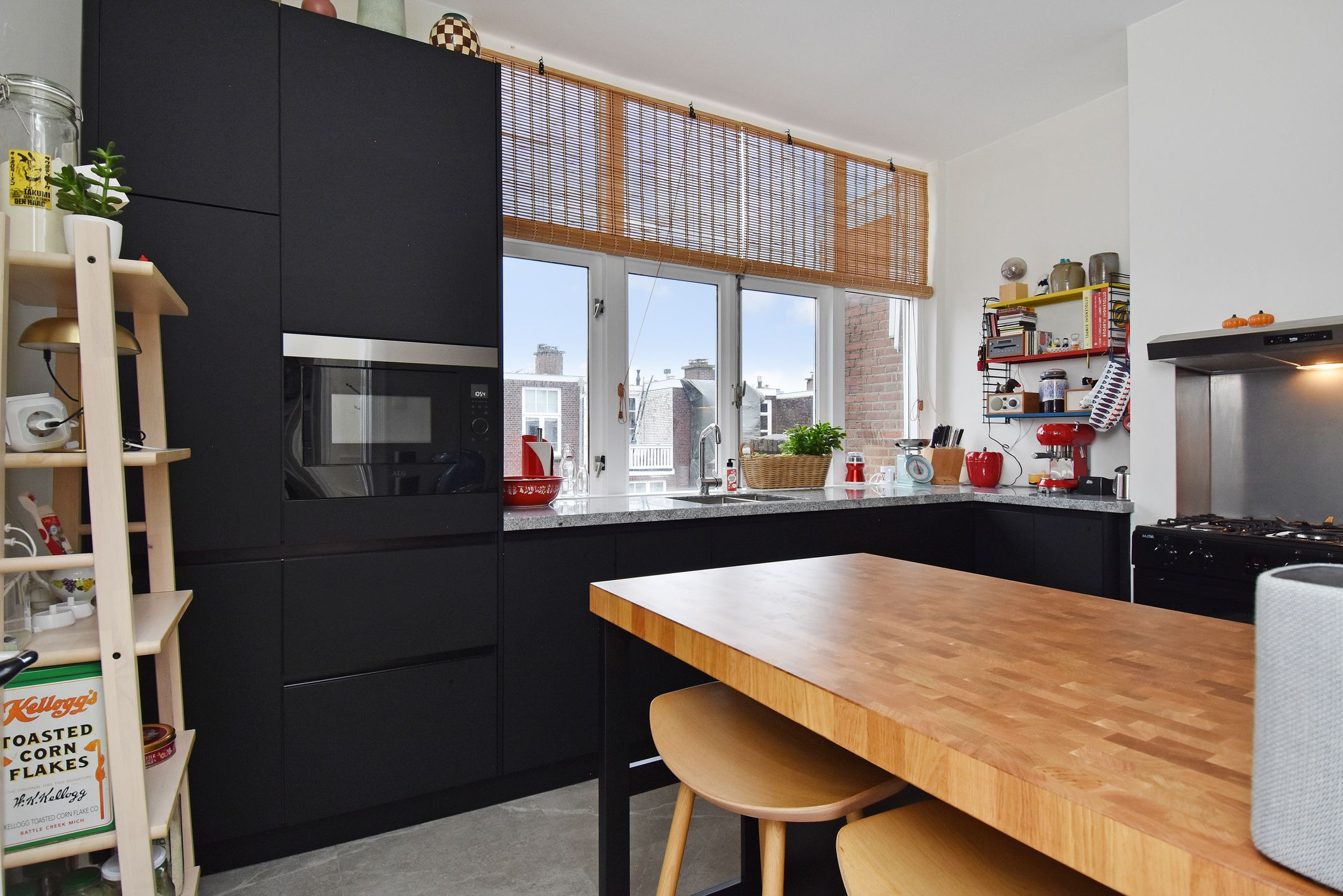 Photo 9 of Van Aerssenstraat 79