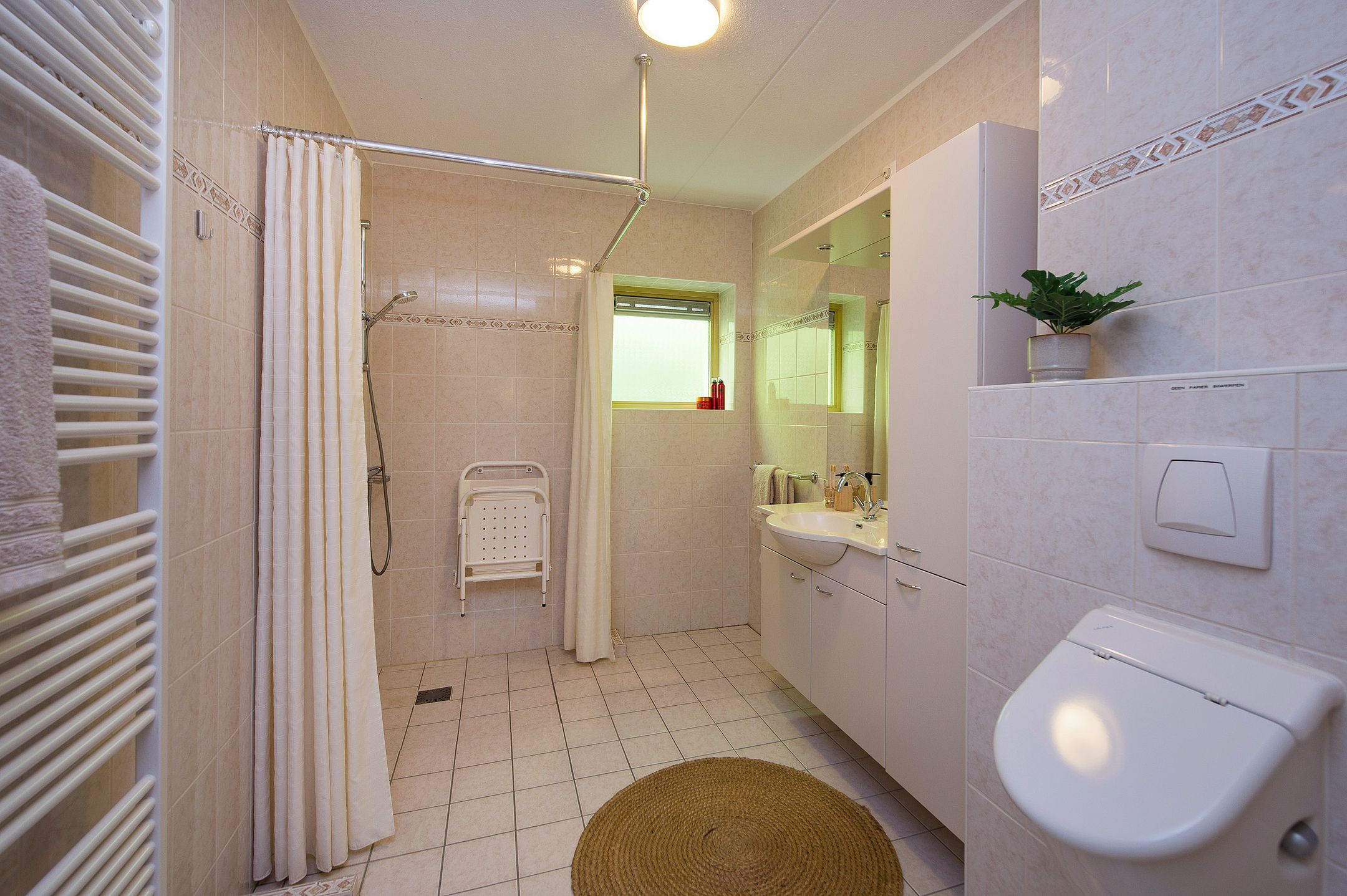 Foto 24 van Het Hof van Rolde 18