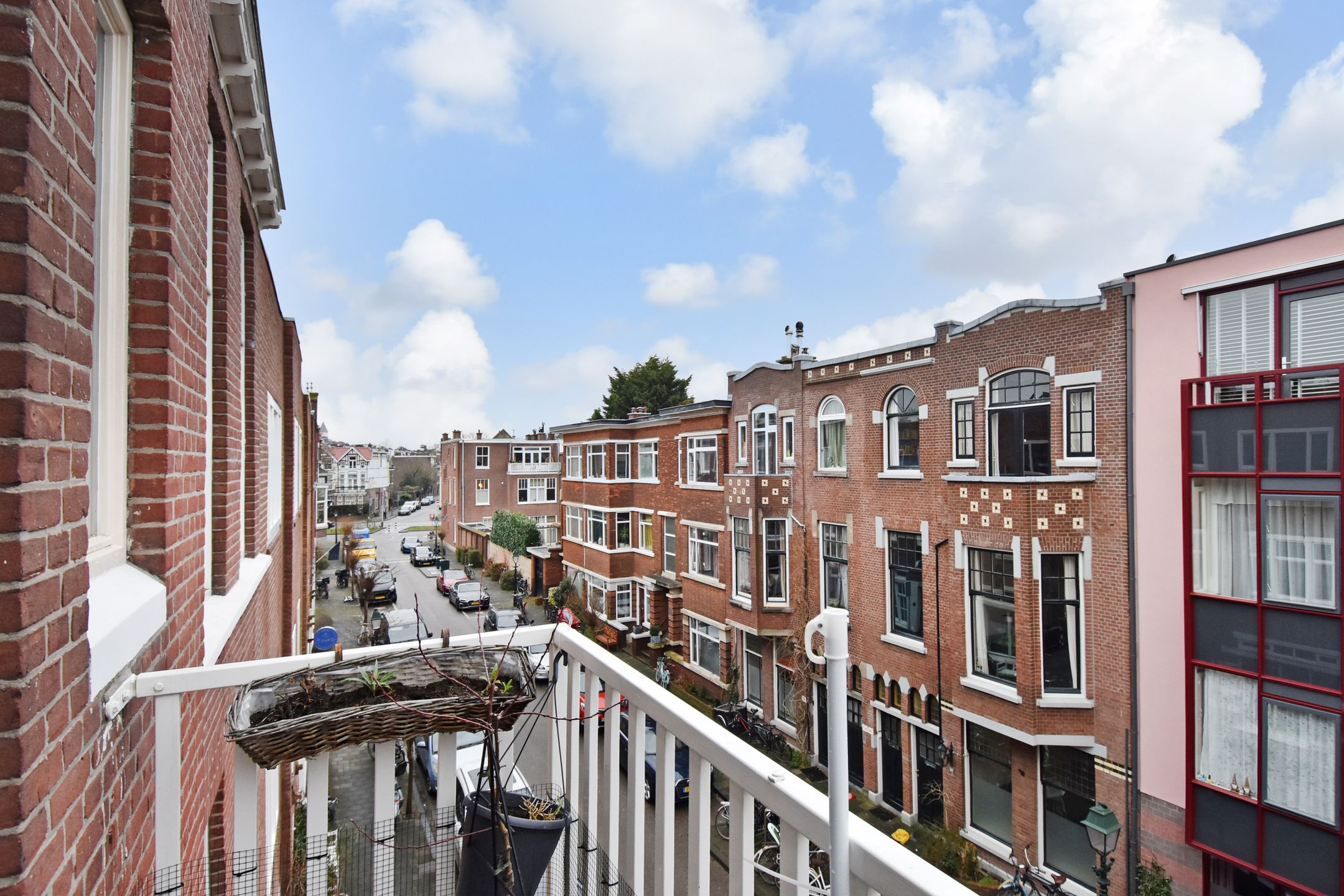 Photo 21 of Van Aerssenstraat 79