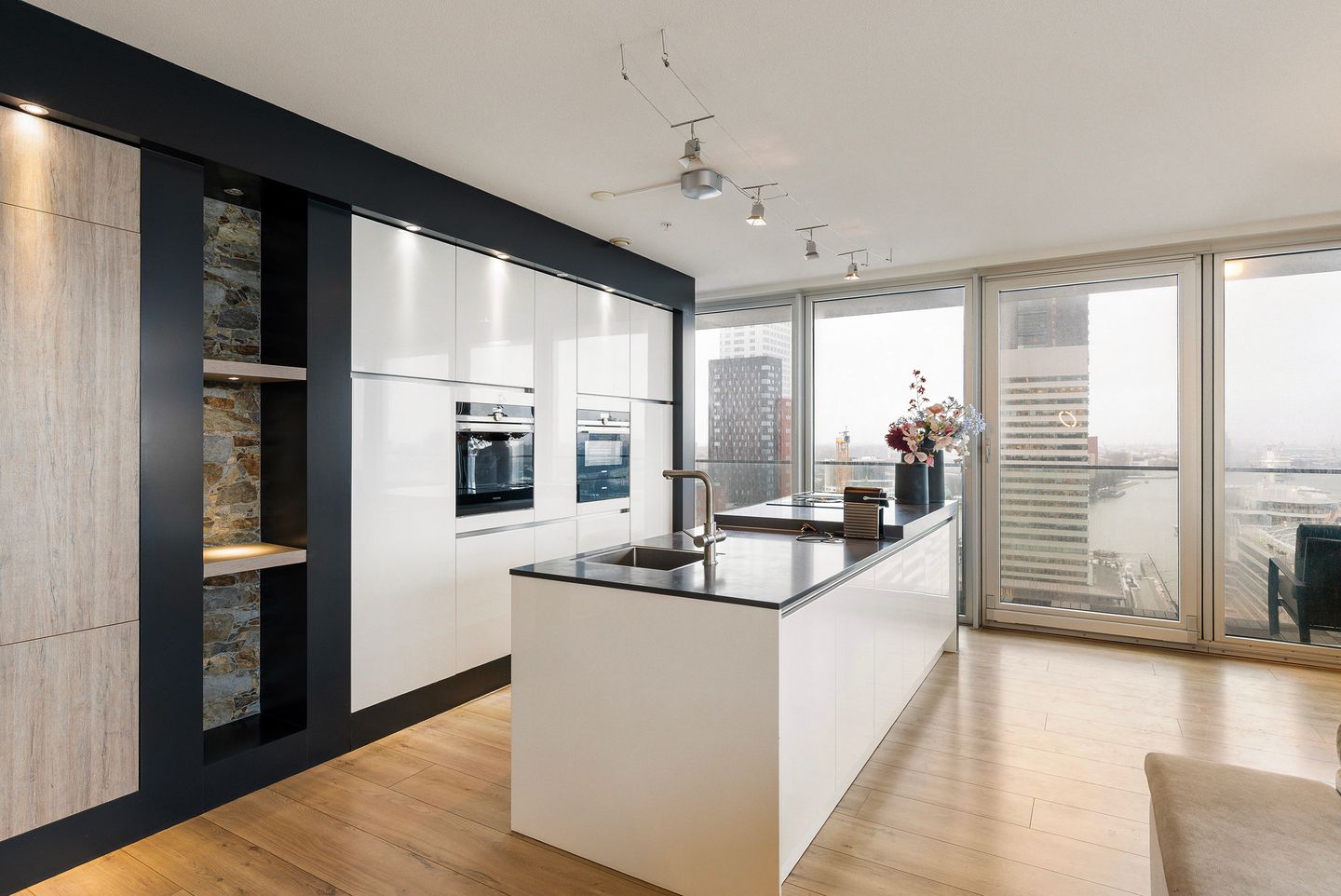 Foto 10 van Wilhelminakade 323